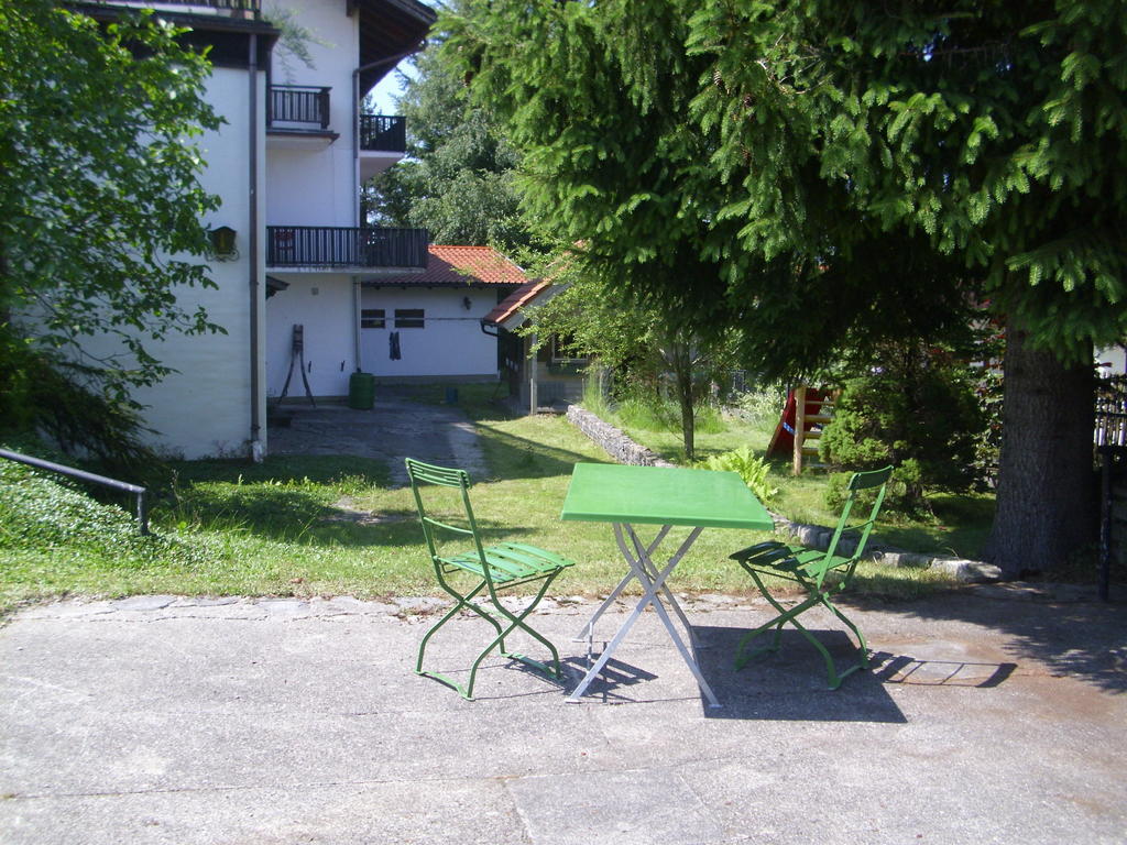 Apartmán Hike 'N Bike Base Bad Kohlgrub Pokoj fotografie